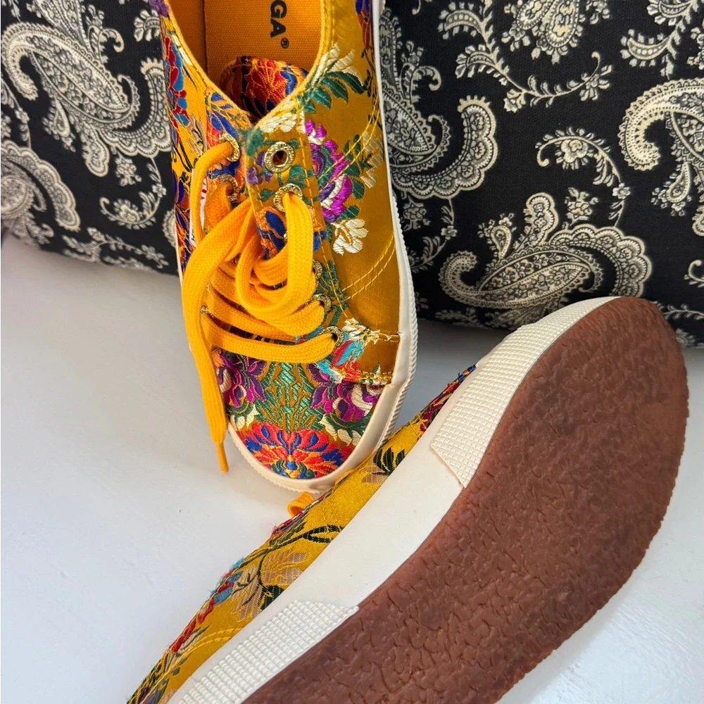 Superga Women's Mustard Floral Low-Top Sneakers - Picture 2 of 3